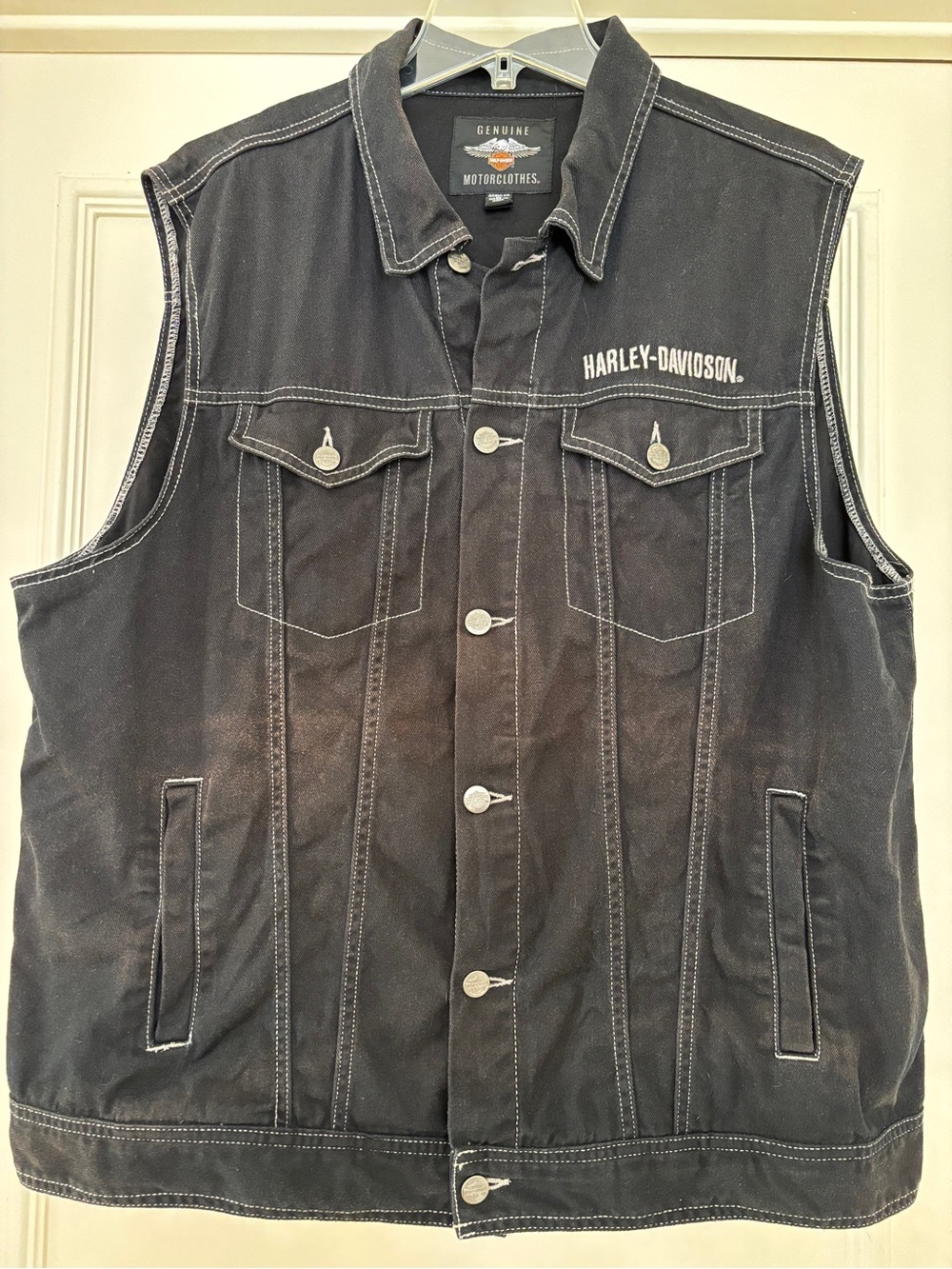 Harley-Davidson Black Sleeveless Denim Vest with Contrast Stitching